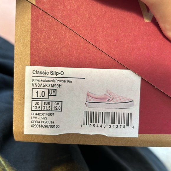 Brand new vans - Picture 2 of 2